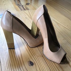 BCBG generation Heels